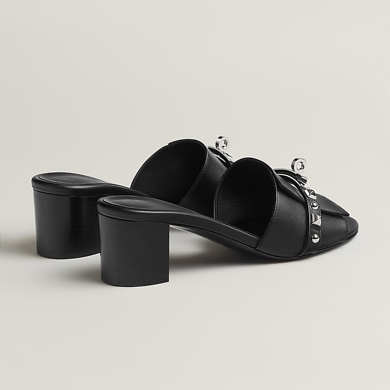 【スタッズで差をつけて】HERMES サントリーニ Black with Stud HERMES Calfskin Studded Santorini Sandals 38.5 Black 895468